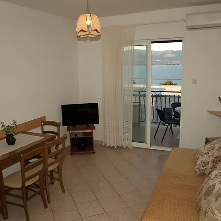 Apartments Ljilja Sea View Slatine Exterior photo
