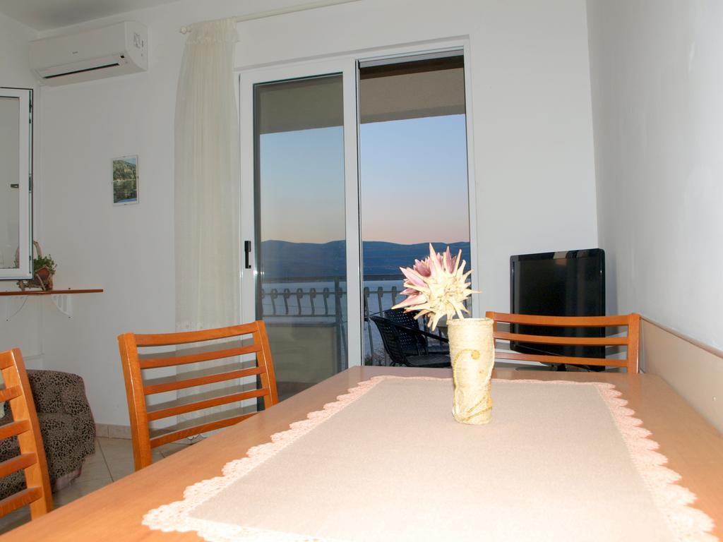 Apartment Ljilja *