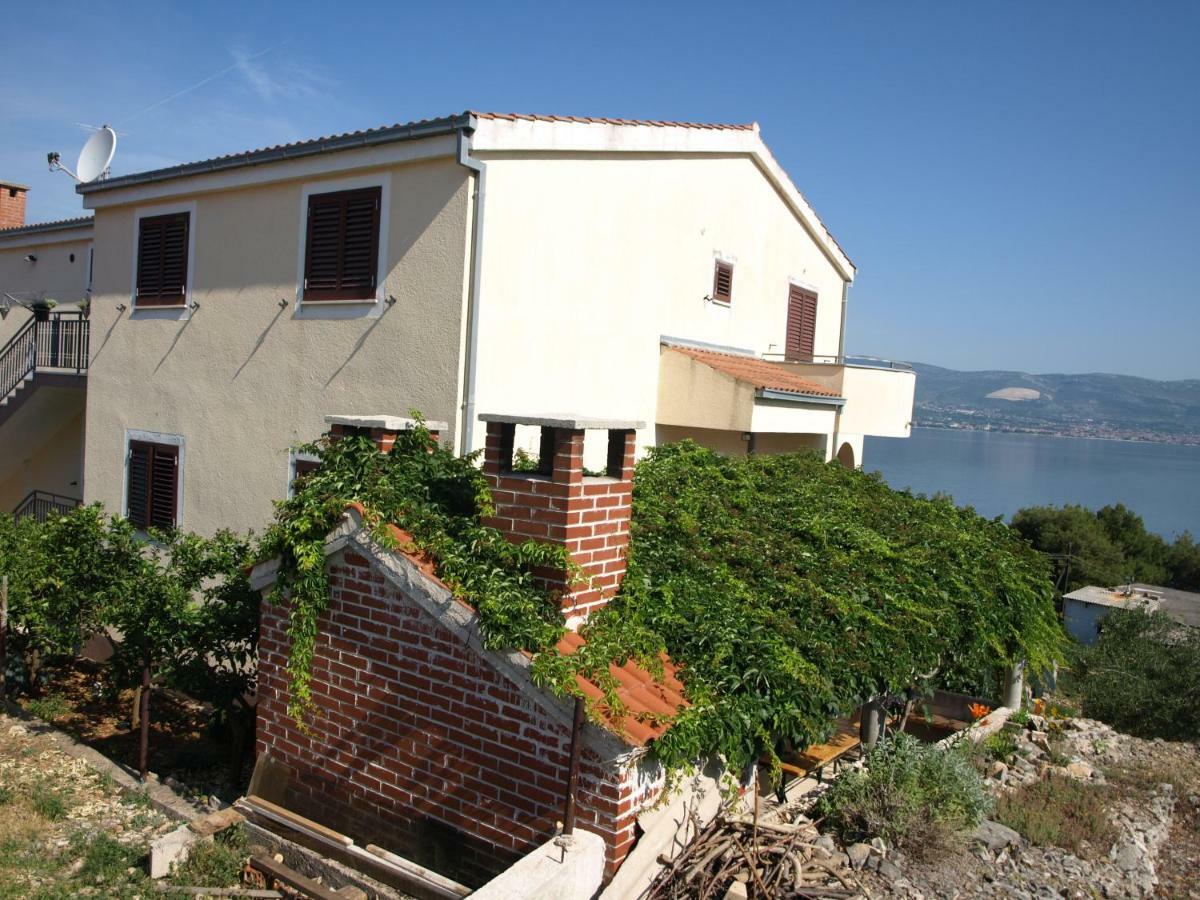 Apartment Ljilja *