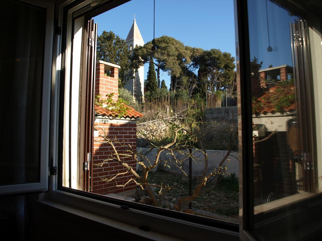 Ljilja Sea View Apartament